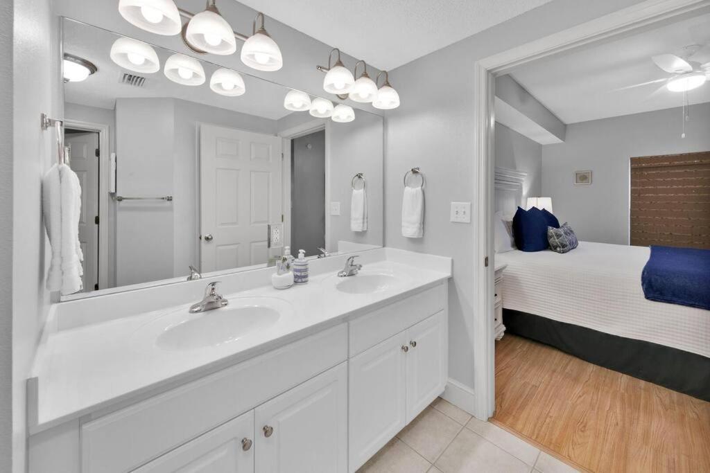 Beachfront Condo #607 At Majestic Beach Resort Panama City Beach Exterior foto
